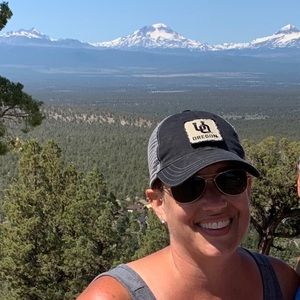 Meet your Posher, Cynthia